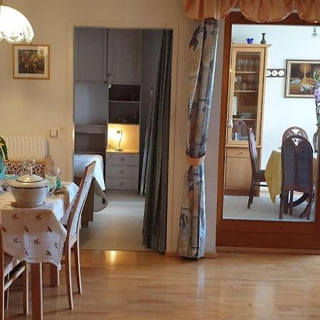 Nette-2-Schlafzimmer-Wohnung-In-Klagenfurt-Am-Woerther-See クラーゲンフルト エクステリア 写真